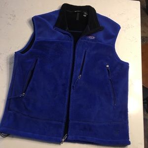 Men’s Patagonia blue fuzzy vest size XL